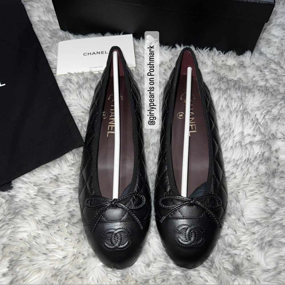 Chanel Ballerinas Quilt Aged Calfskin - Picture 6 of 17